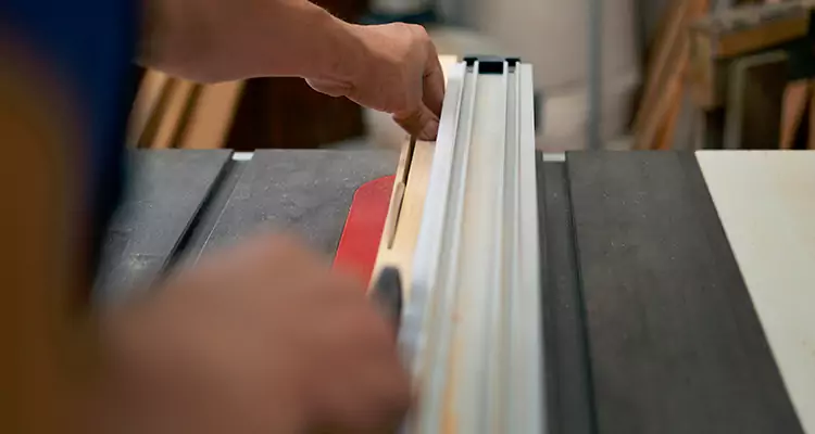 Bifold Door Seal Repair in Daytona Beach, FL