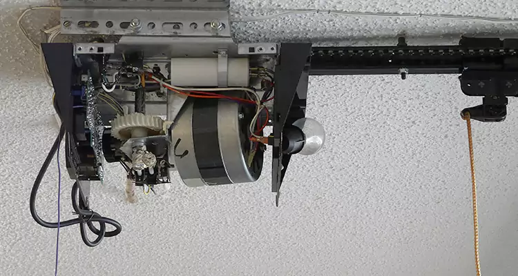Emergency Garage Door Opener Repair in Daytona Beach, FL