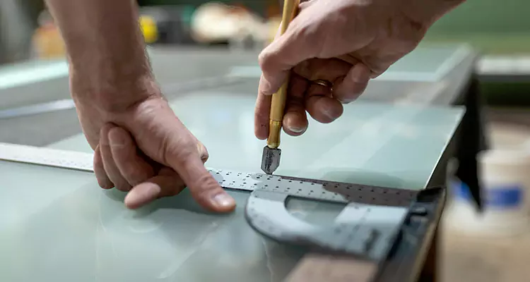 Glass Scratch Repair in Daytona Beach, FL