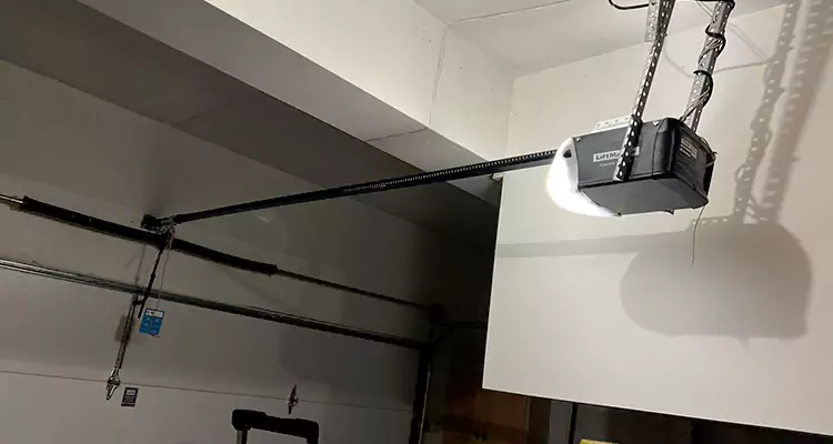 Linear Garage Door Opener Repair in Daytona Beach, FL