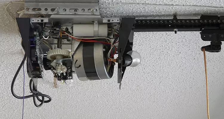 Garage Door Motor Replacement in Daytona Beach, FL