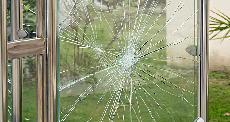 Frameless Glass Door Repair at Home in Daytona Beach, FL