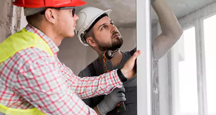 Sliding Patio Door Sticking? Expert Repair in Daytona Beach, FL.