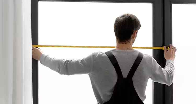 Retractable Deck Screens Repair in Daytona Beach, FL