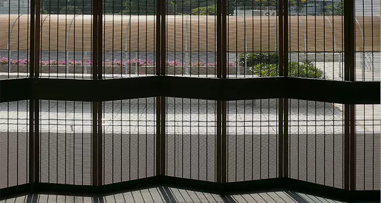 Front Screen Door Repair in Daytona Beach, FL